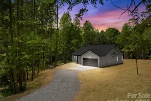 136 Coolbrook Rd, Statesville, NC 28625 - Photo 2