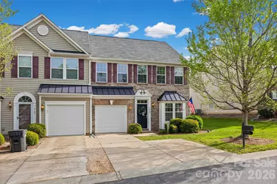 2009 Oxford Heights, Fort Mill, SC 29715 - Photo 2