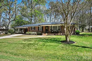 235 Cantiberry Dr, Salisbury, NC 28146 - Photo 2