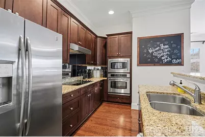 6705 Louisburg Square Lane, Charlotte, NC 28210 - Photo 10