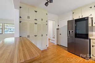 4215 Chelmsford Rd, Charlotte, NC 28211 - Photo 8