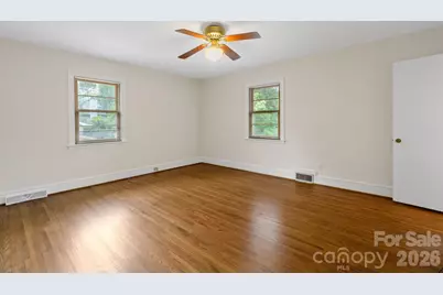 4215 Chelmsford Road, Charlotte, NC 28211 - Photo 12