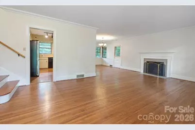 4215 Chelmsford Road, Charlotte, NC 28211 - Photo 2