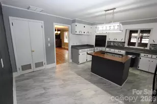 303 Breslin St, Wadesboro, NC 28170 - Photo 22