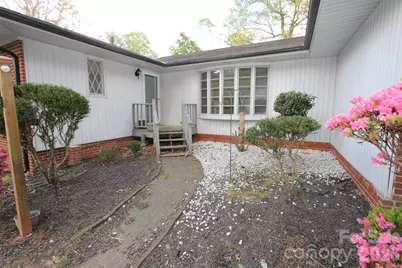 303 Breslin Street, Wadesboro, NC 28170 - Photo 8