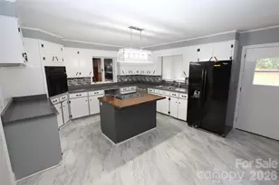 303 Breslin St, Wadesboro, NC 28170 - Photo 24