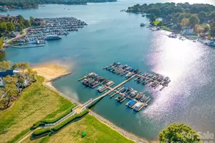 18724 Nautical Dr, Cornelius, NC 28031 - Photo 36