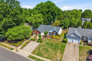 5519 Haybridge Rd, Charlotte, NC 28269 - Photo 12