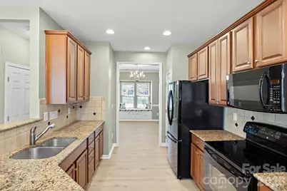 9548 Birkwood Court, Charlotte, NC 28278 - Photo 6