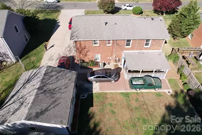 3931 Irvington Drive, Charlotte, NC 28205 - Photo 2