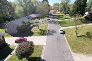 3931 Irvington Dr, Charlotte, NC 28205 - Photo 34