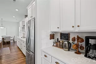 193 Wheatfield Dr, Statesville, NC 28677 - Photo 6