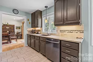 1531 Old Town Way, Hendersonville, NC 28739 - Photo 14