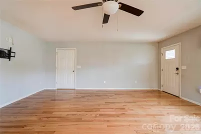 208 N Poston Street, Shelby, NC 28150 - Photo 2