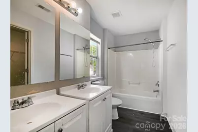 7410 Sarnia Place, Charlotte, NC 28269 - Photo 16