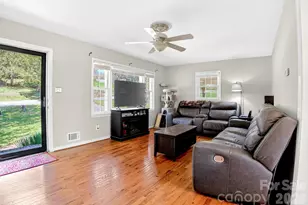 1091 16th Ave NW, Hickory, NC 28601 - Photo 12