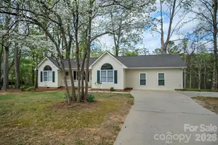 123 General Pemberton St, Stanley, NC 28164 - Photo 2