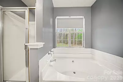 5806 Pennycross Lane, Charlotte, NC 28216 - Photo 18
