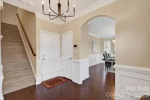 4194 La Crema Dr, Charlotte, NC 28214 - Photo 6