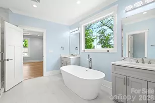 4304 Tangle Dr, Charlotte, NC 28211 - Photo 36