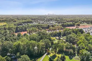 4416 McClure Rd, Charlotte, NC 28216 - Photo 8