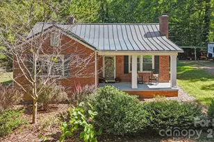 4416 McClure Rd, Charlotte, NC 28216 - Photo 2
