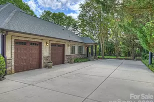 4330 Carmel Valley Rd, Charlotte, NC 28226 - Photo 2