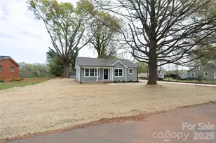 122 Morrison Flats Rd, Statesville, NC 28625 - Photo 1