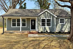 122 Morrison Flats Rd, Statesville, NC 28625 - Photo 1