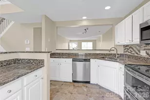 8772 Robinson Forest Dr, Charlotte, NC 28277 - Photo 18