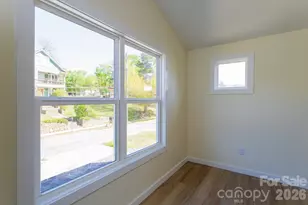 46 Vance Ave, Black Mountain, NC 28711 - Photo 12