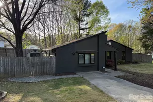 6212 Sellars Ct, Charlotte, NC 28211 - Photo 2