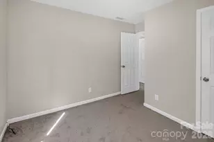 10219 Roundleaf Dr, Charlotte, NC 28213 - Photo 32