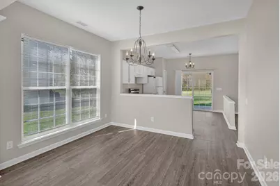 10219 Roundleaf Drive, Charlotte, NC 28213 - Photo 8