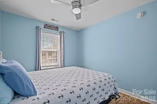 137 NE 4th St, Oak Island, NC 28465 - Photo 20