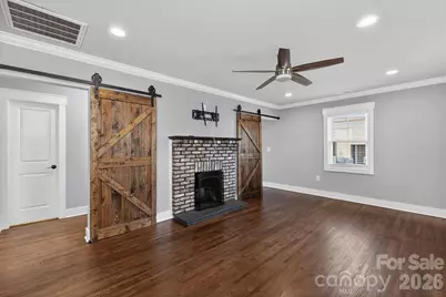 307 E Peterson Drive, Charlotte, NC 28217 - Photo 6