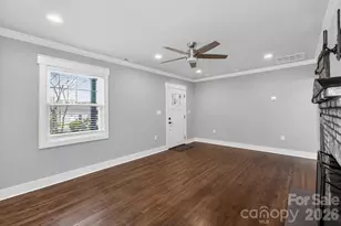 307 E Peterson Dr, Charlotte, NC 28217 - Photo 8