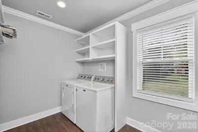 307 E Peterson Drive, Charlotte, NC 28217 - Photo 16