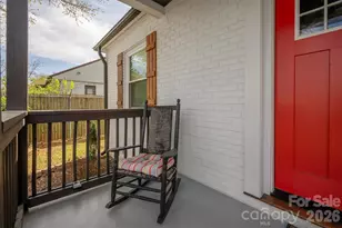 307 E Peterson Dr, Charlotte, NC 28217 - Photo 4