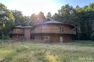 2905 Kanuga Rd, Hendersonville, NC 28739 - Photo 2