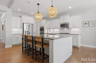 11578 Macallano Dr, Charlotte, NC 28215 - Photo 14