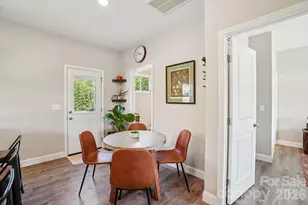 688 Dairy St, Hendersonville, NC 28739 - Photo 12