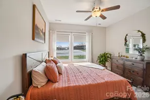 688 Dairy St, Hendersonville, NC 28739 - Photo 18