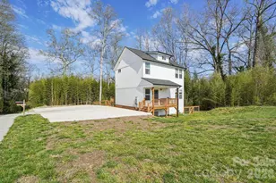 688 Dairy St, Hendersonville, NC 28739 - Photo 40