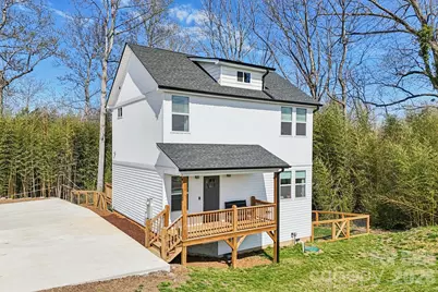 688 Dairy Street, Hendersonville, NC 28739 - Photo 1