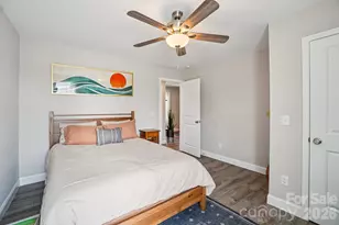 688 Dairy St, Hendersonville, NC 28739 - Photo 22