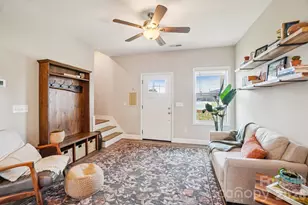 688 Dairy St, Hendersonville, NC 28739 - Photo 6