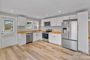 2106 Statesville Hwy, Mooresville, NC 28115 - Photo 18