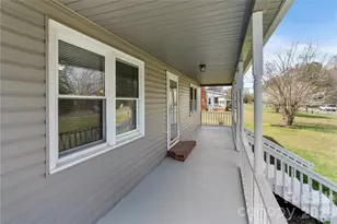 2106 Statesville Hwy, Mooresville, NC 28115 - Photo 10