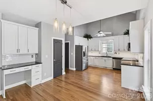 9101 Pitcairn Dr, Tega Cay, SC 29708 - Photo 18